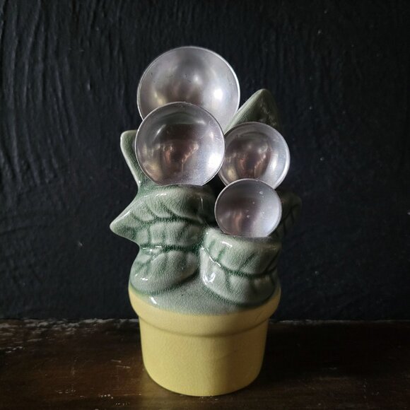 Vintage 1940s Shawnee Pottery Wall Pocket Measuring Spoon in Flower Vase Holder - Picture 1 of 8